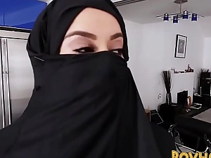 Muslim busty slut pov sucking increased by railing taleteller words recounting here burka