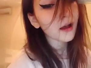 South Korean Icelandic Gorgeous Mixed Camgirl EllieLeen Cums Chiefly Hitachi