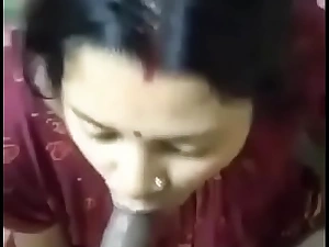 Desi aunty blowing