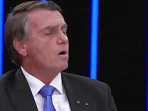 Bolsonaro na Globo: Presidente diz que Bonner o estimula a ser ditador após pergunta sobre Centrão