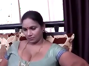 Desi Aunty Intrigue with cable boy