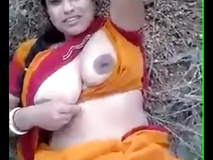 Desi bhabhi in open-air coitus