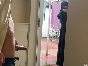Publick Dick Flashing. I captivate out my dick beside front of a youthful pregnant muslim neighbor beside niqab coupled with she helped me cock juice