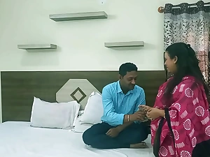 Indian sexy Bengali Bhabhi taciturn sex! on touching clear dirty audio